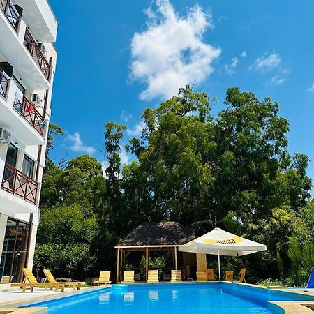 Vita Gardenia Hotel 츠할투보 외부 사진